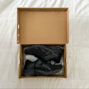 SIZE 9 | ASICS BLACK SNEAKERS